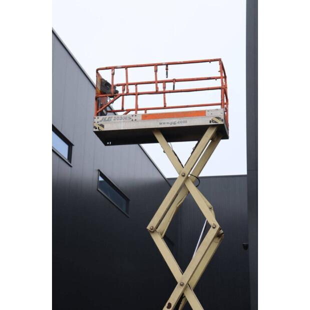 جيه ال جي 2030ES-45584646