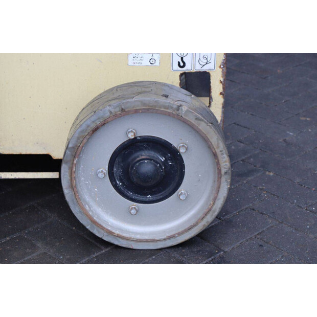 2004 جيه ال جي 2646ES-45584658