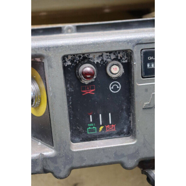 2004 جيه ال جي 2646ES-45584666