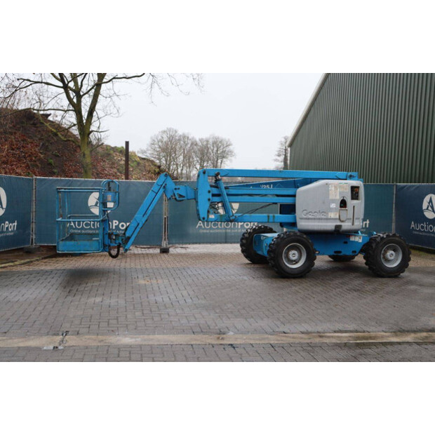 2000 جيني Z4525-45584823