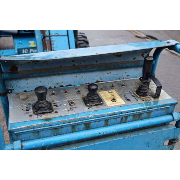 2000 جيني Z4525-45584834