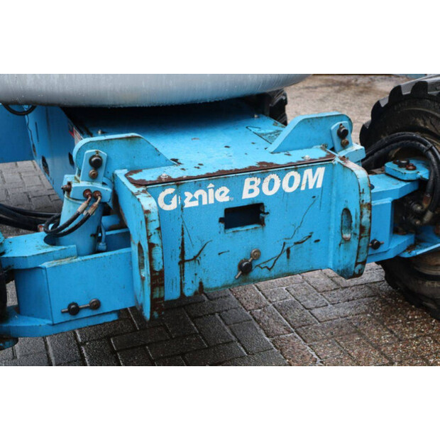 2000 جيني Z4525-45584842