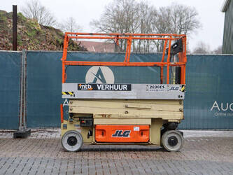 2006-jlg-2030es-1425242-45584856