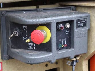 2006-jlg-2030es-1425242-45584867