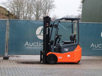 صورة ل رافعات شوكية 2019 تويوتا 7FBEST15