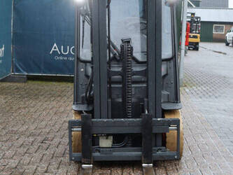 2015-linde-e25-01-1425245-45584954