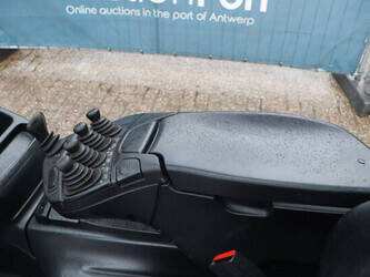 2015-linde-e25-01-1425245-45584973