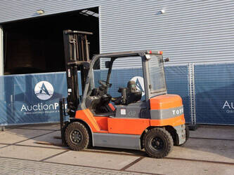 2005-toyota-7fbmf40-1425249-45585078