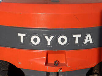 2005-toyota-7fbmf40-1425249-45585092