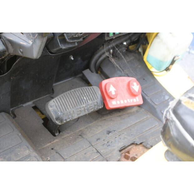 2002 هايستر H2.50XM-45585171