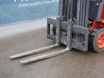 2000-linde-e12-45585188