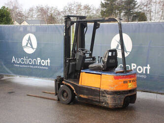 1996-still-r50-15-1425254-45585239