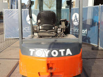 2013-toyota-8fbmt35-1425255-45585267