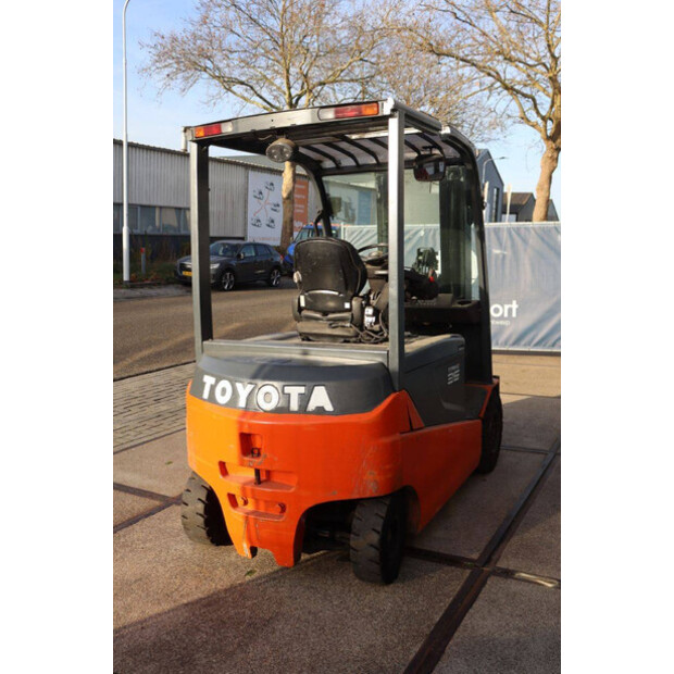 2013 تويوتا 8FBMT35-45585268