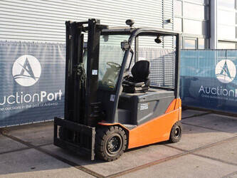 2013-toyota-8fbmt35-1425255-45585271