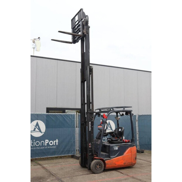 2021 تويوتا 8FBE18T-45585359