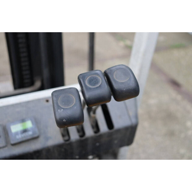 1998 كوماتسو FB20M-2E-45585525