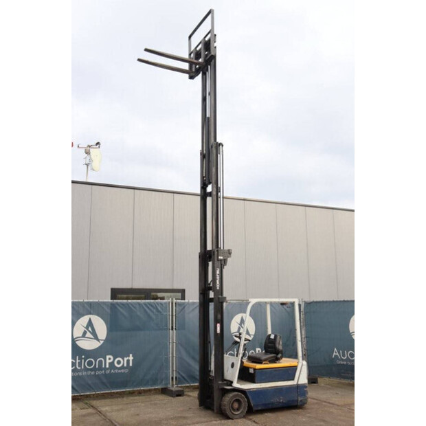 1998 كوماتسو FB20M-2E-45585528