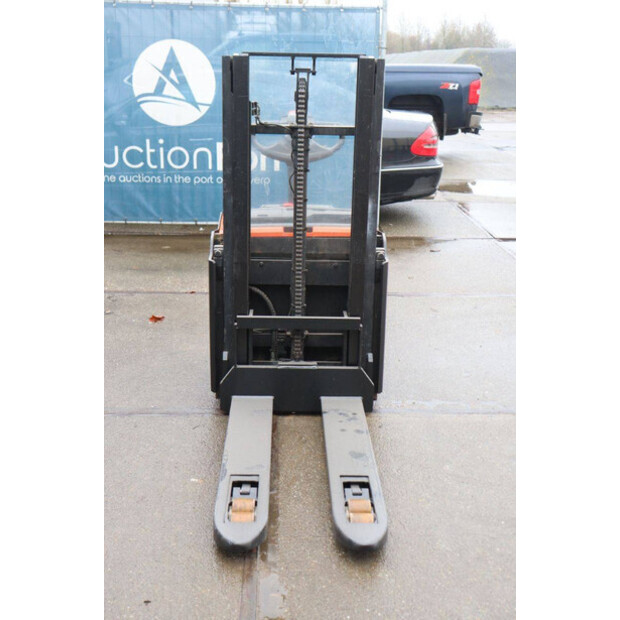 2016 تويوتا SWE200D-45585710