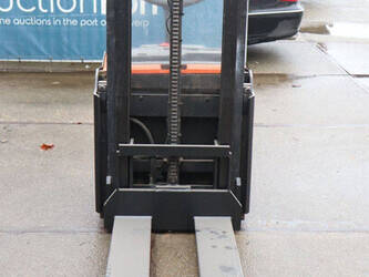 2016-toyota-swe200d-45585710