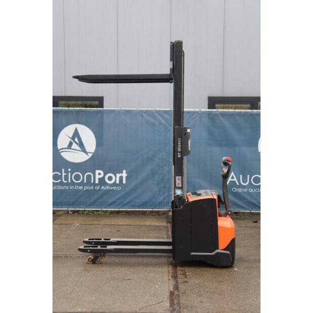 2016 تويوتا SWE200D-45585724