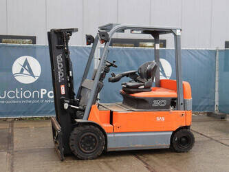 Image for LIFTS 2009 Toyota 7FBMF30 for Sale in United Arab Emirates