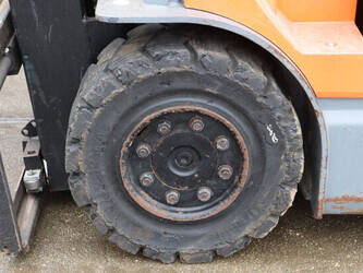 2009-toyota-7fbmf30-1425270-45585768