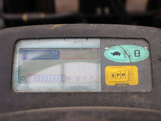 2009-toyota-7fbmf30-1425270-45585781