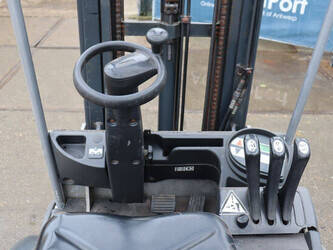 2006-still-rx50-13-1425271-45585800