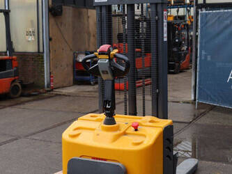 jungheinrich-emd-220-45585869