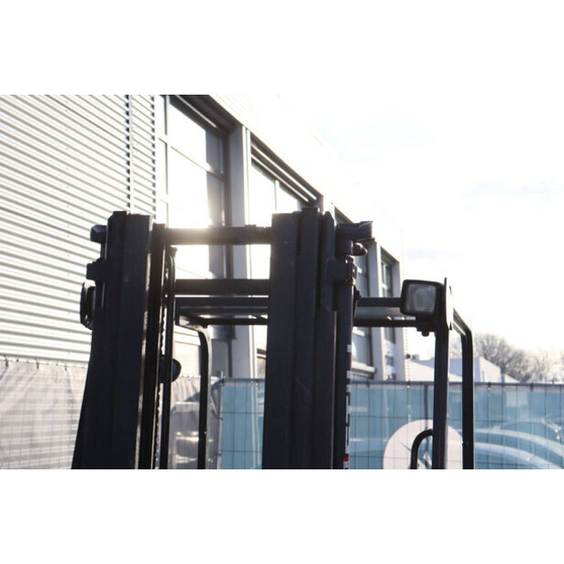 Still R60-20I-45585933