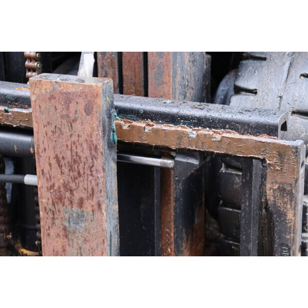 2006 MITSUBISHI 25N-45586043