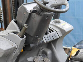 2006-mitsubishi-25n-45586055