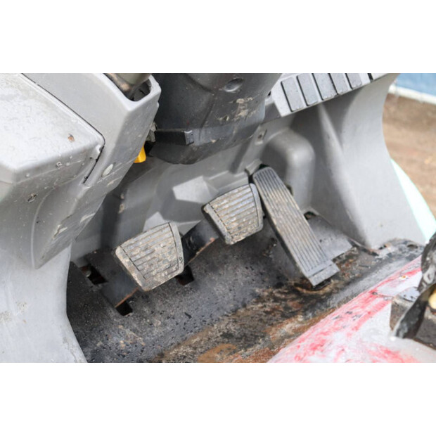 2006 MITSUBISHI 25N-45586057