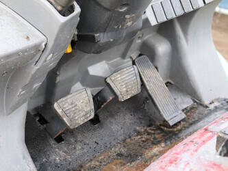 2006-mitsubishi-25n-45586057