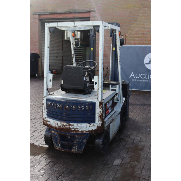 كوماتسو FB15-5-45586202