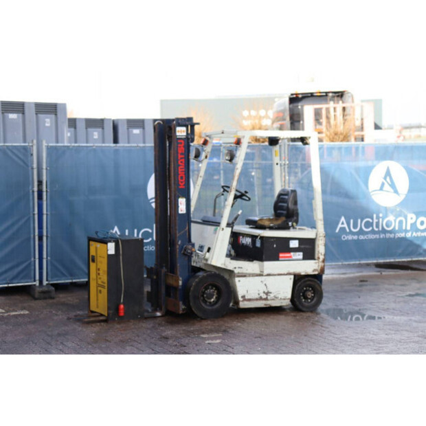 كوماتسو FB15-5-45586205