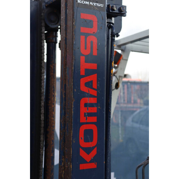 كوماتسو FB15-5-45586209