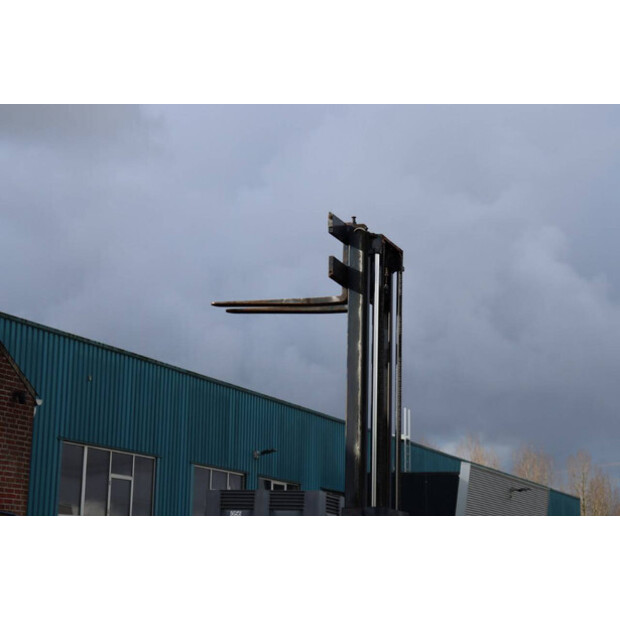 كوماتسو FB15-5-45586236