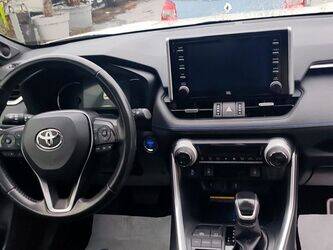 2020-toyota-rav4-1425319-45599353