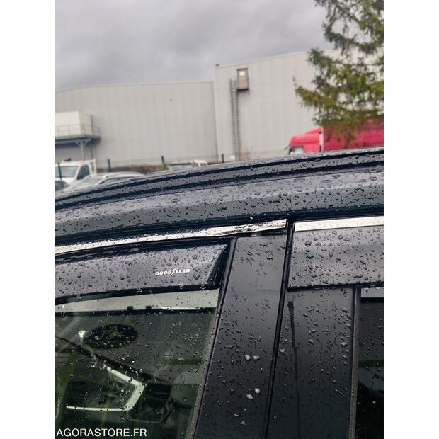 2020 تويوتا RAV4-45599355