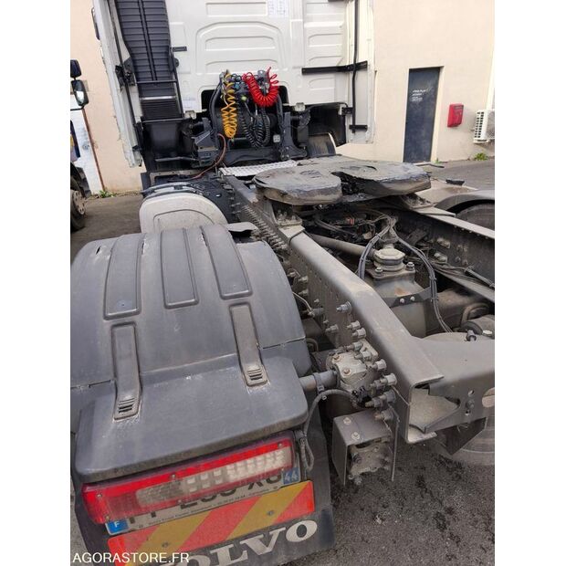 2020 فولفو FH-45599389