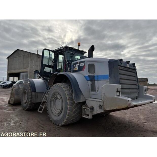 2017 كاتربيلر 982M-45599480