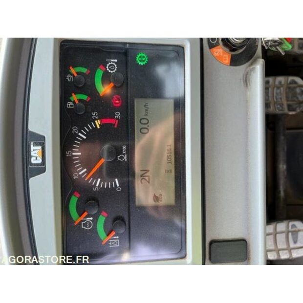 2017 كاتربيلر 982M-45599485