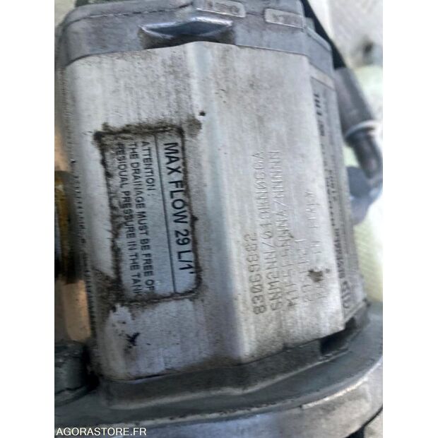 2022 Renault D-45599512