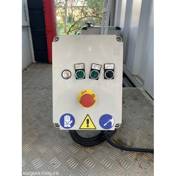 2022 Renault D-45599514