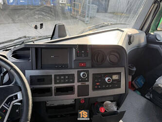 2014-renault-t430-1425334-45599676