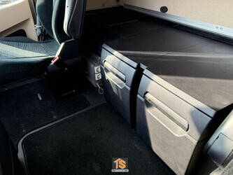 2017-mercedes-benz-actros-1425335-45599695