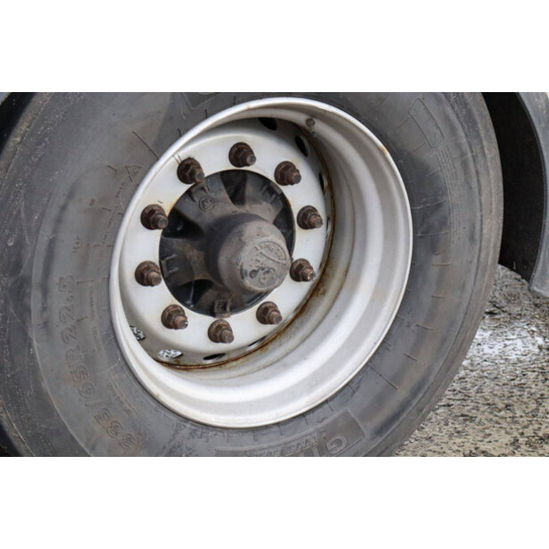 2002 HTF HZO32-45600939