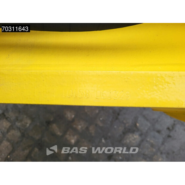 2020 بوماج BW177D-5-45601445